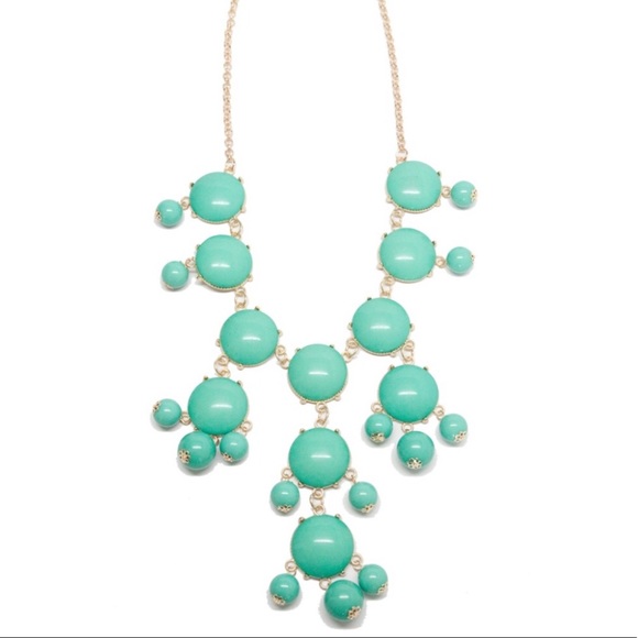 T&J Designs Jewelry - 💚 MINT BUBBLE NECKLACE!!